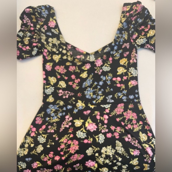 H&M Floral Dress - Picture 2 of 4